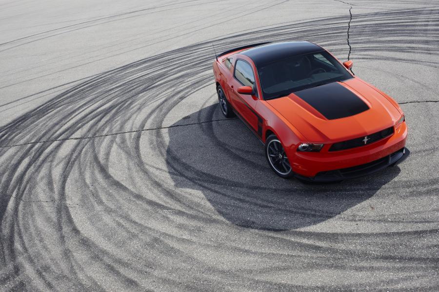  Ford Mustang Boss 302 2012 года  (фото 131 из 208)